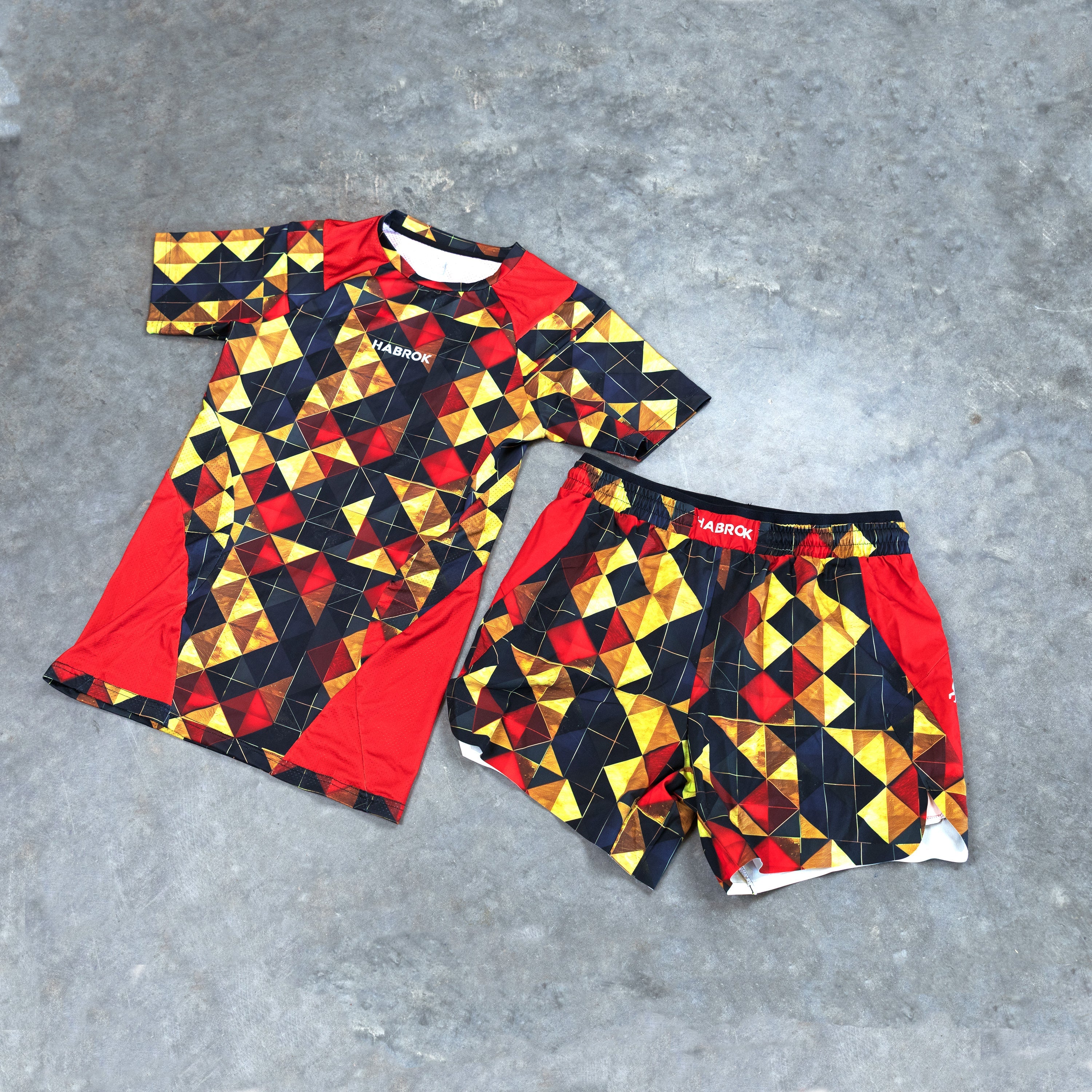 10 Best Rash Guards for Women: Perfect for MMA and BJJ