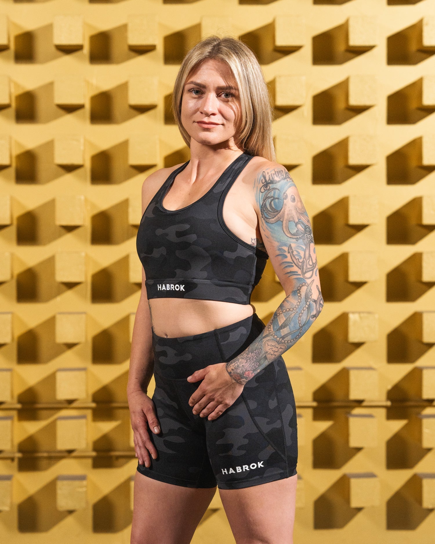 Core Tech Compression Shorts COMPRESSION SHORTS